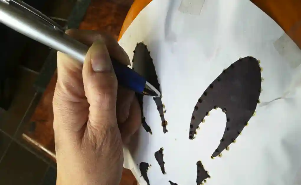 halloween bunny pumpkin carving template pen