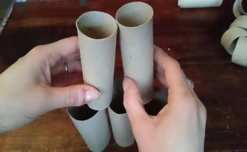 rabbit toy toilet roll stack pt1