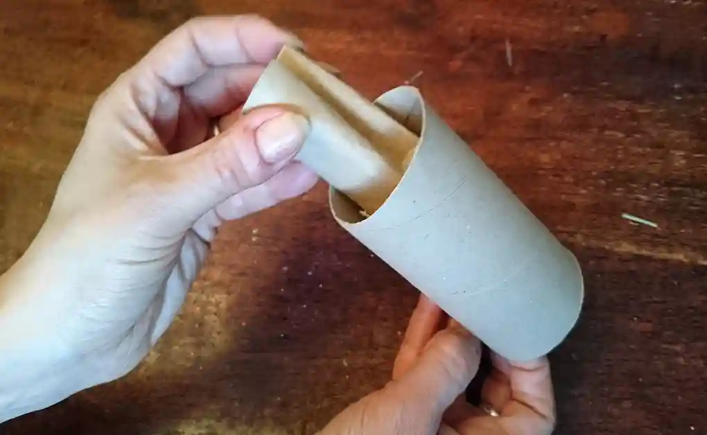 rabbit toy toilet roll treat hider pt1